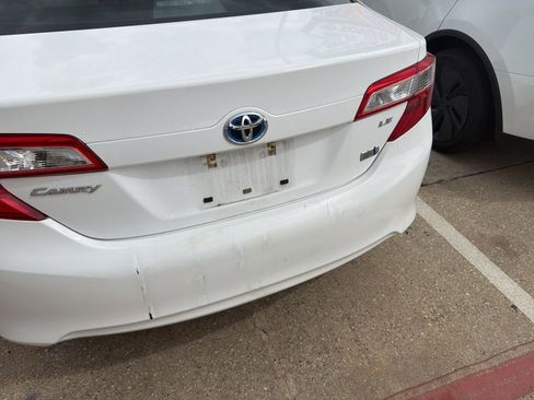 Used 2013 Toyota Camry LE image 8