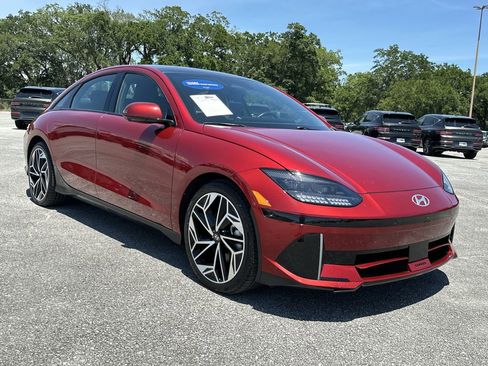 Used 2024 Hyundai Ioniq 6 Limited AWD/4WD image 2