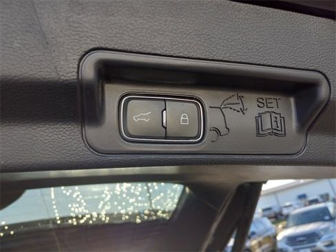 Used 2025 Ford Explorer Platinum w/ LUX Leather Package image 12