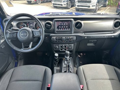 Used 2019 Jeep Wrangler Unlimited Sport S AWD/4WD image 32
