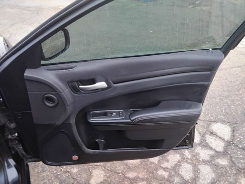 Used 2016 Chrysler 300 S image 14