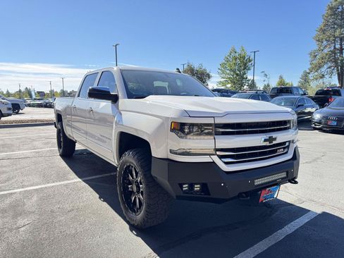 Used 2017 Chevrolet Silverado 1500 LTZ Z71 w/ LTZ Plus Package AWD/4WD image 7