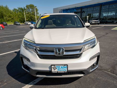 Used 2022 Honda Pilot Touring image 2