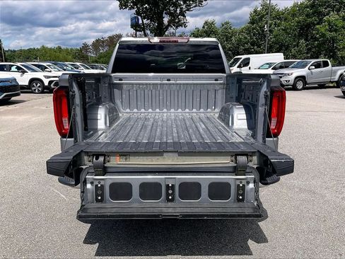 Used 2025 GMC Sierra 1500 SLT AWD/4WD image 34