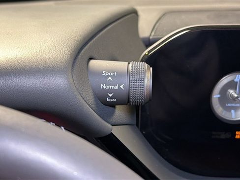 Certified 2023 Lexus ES 350 w/ Premium Package image 30