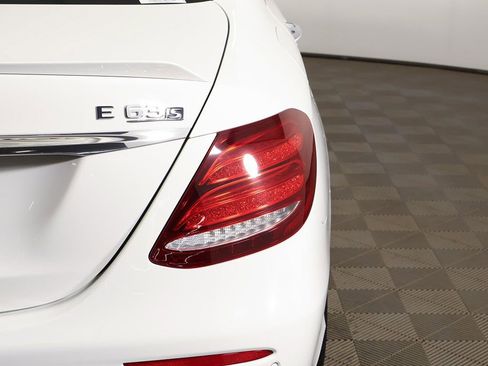 Used 2019 Mercedes-Benz E 63 AMG S image 21
