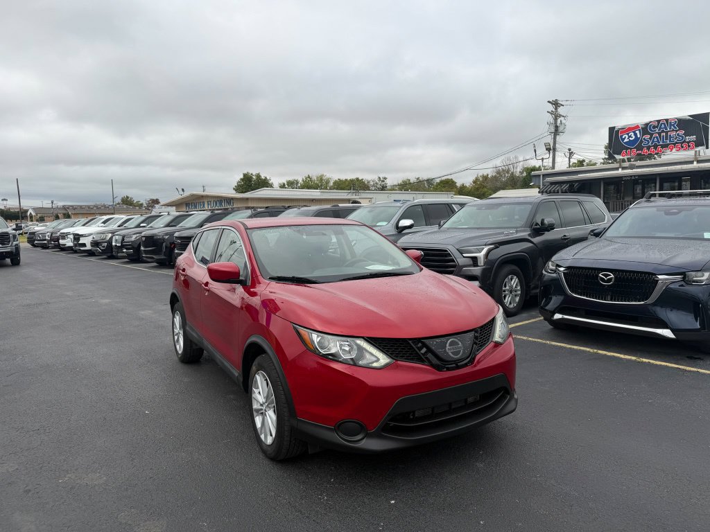 Used 2018 Nissan Rogue Sport S w/ S Appearance Package FWD image 1