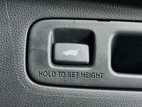 Used 2024 Honda CR-V EX-L image 30