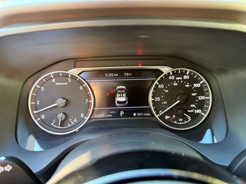 Used 2023 Nissan Rogue SV image 18