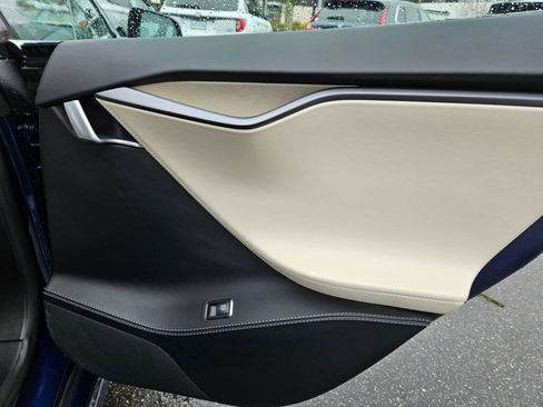 Used 2020 Tesla Model S Long Range Plus image 16