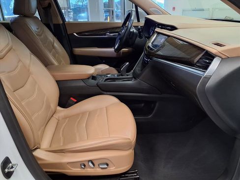 Used 2020 Cadillac XT6 Premium Luxury w/ Platinum Package image 10