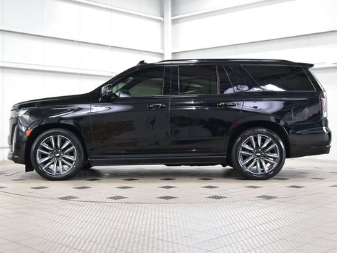 Used 2024 Cadillac Escalade Sport Platinum w/ Heavy-Duty Trailer Package AWD/4WD image 4