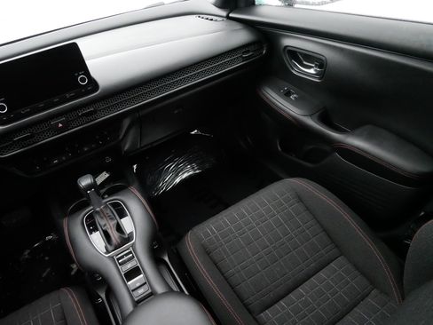 Certified 2024 Honda HR-V Sport image 11