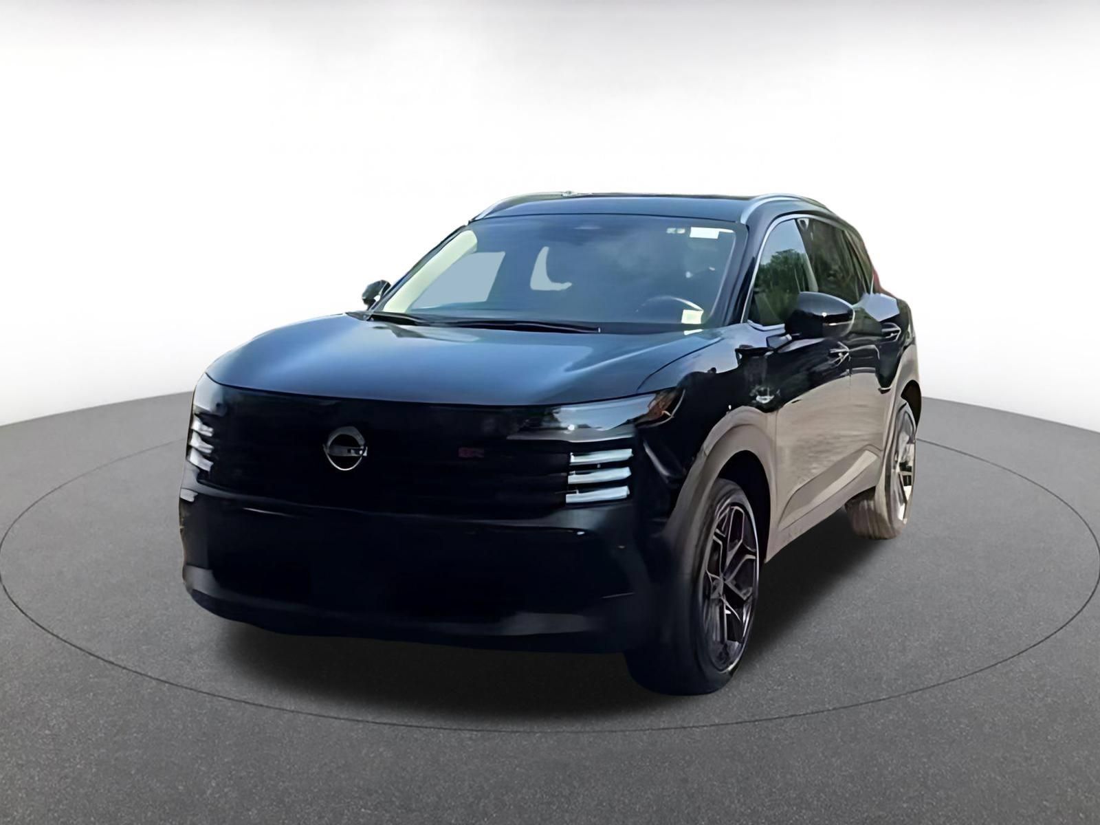 Used 2026 Nissan Kicks SR FWD image 4