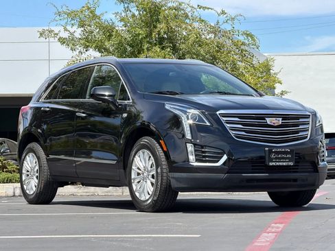 Used 2017 Cadillac XT5 FWD image 5