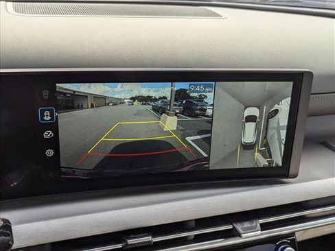 New 2025 Hyundai Tucson Limited image 12