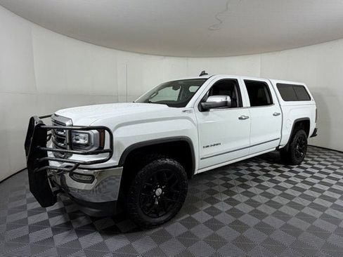 Used 2018 GMC Sierra 1500 SLT image 2