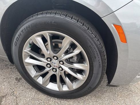Used 2023 Buick Enclave Avenir w/ Avenir Technology Package AWD/4WD image 4