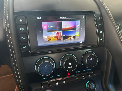 Used 2018 Jaguar F-TYPE R image 7