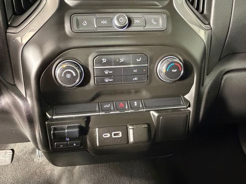 Used 2021 Chevrolet Silverado 1500 Custom w/ Custom Max Trailering Package AWD/4WD image 9