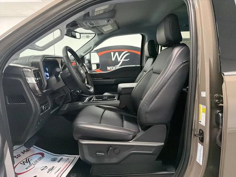 New 2026 Ford F250 Lariat w/ Chrome Package AWD/4WD image 8