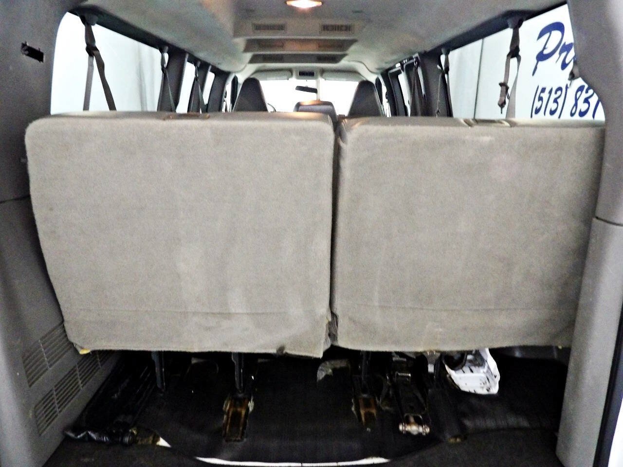 Used 2017 Chevrolet Express 3500 LS RWD image 11