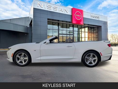 Used 2023 Chevrolet Camaro LT image 5