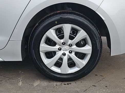 Used 2024 Toyota Corolla LE image 36