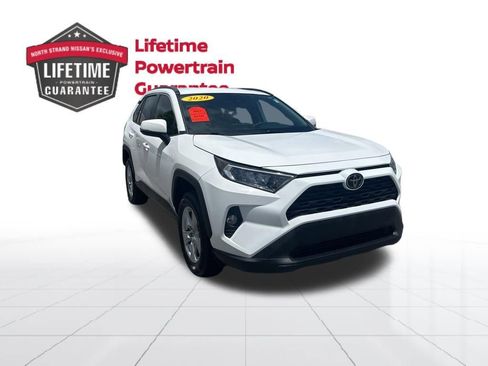 Used 2020 Toyota RAV4 XLE FWD image 1