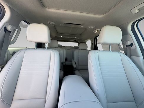 New 2026 Hyundai Palisade Limited FWD image 2