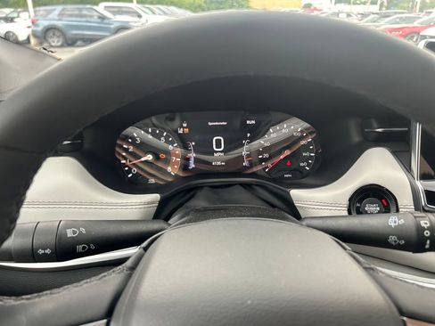Used 2025 Jeep Compass Limited AWD/4WD image 18