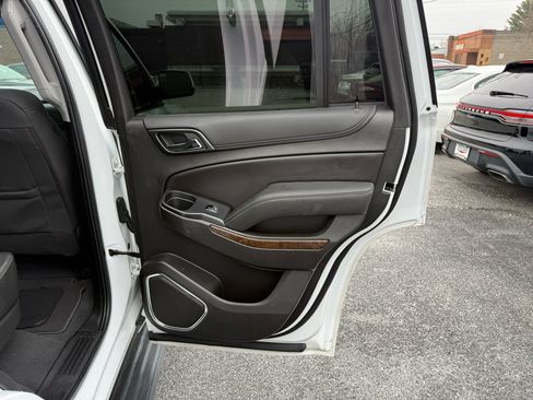 Used 2019 Chevrolet Tahoe 4WD image 25