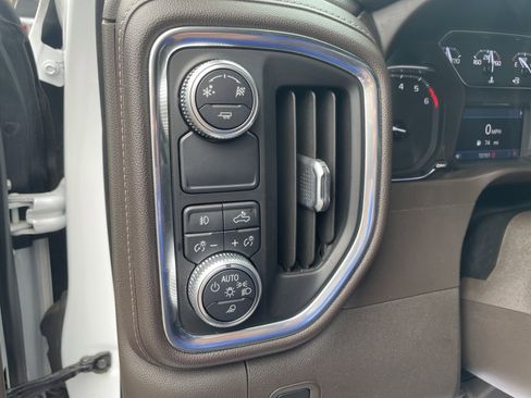 Used 2019 GMC Sierra 1500 SLT image 22