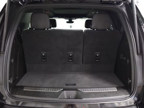 Used 2022 Chevrolet Tahoe High Country AWD/4WD image 22
