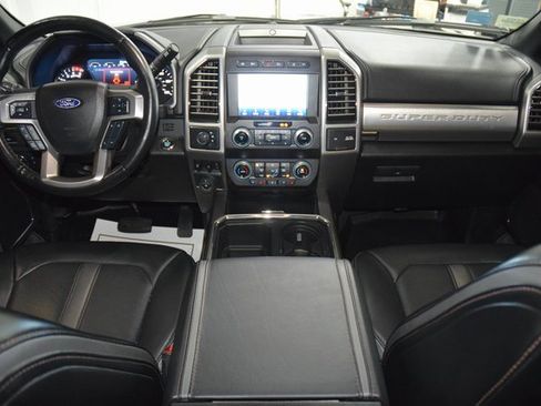 Used 2021 Ford F450 Platinum w/ FX4 Off-Road Package image 29