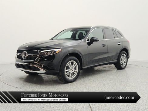 Used 2023 Mercedes-Benz GLC 300 4MATIC image 1