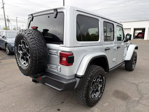 Used 2023 Jeep Wrangler Unlimited Rubicon 4xe w/ Cold Weather Group AWD/4WD image 6