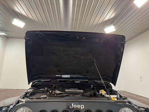 Used 2016 Jeep Wrangler Sahara w/ Dual Top Group image 82