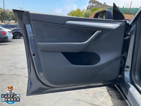 Used 2023 Tesla Model Y Long Range AWD/4WD image 28