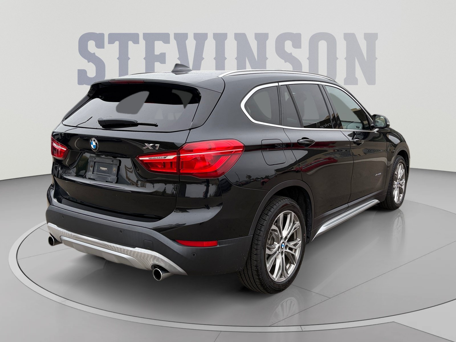 Used 2017 BMW X1 xDrive28i AWD/4WD image 5