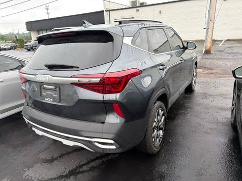 Used 2023 Kia Seltos EX AWD/4WD image 4