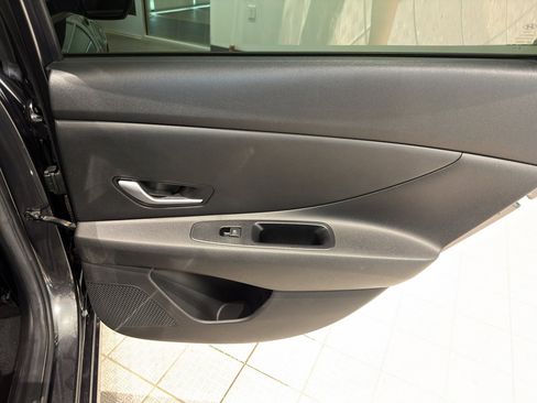 Used 2023 Hyundai Elantra SEL FWD image 23