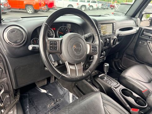Used 2018 Jeep Wrangler Unlimited Sahara w/ Max Tow Package AWD/4WD image 15