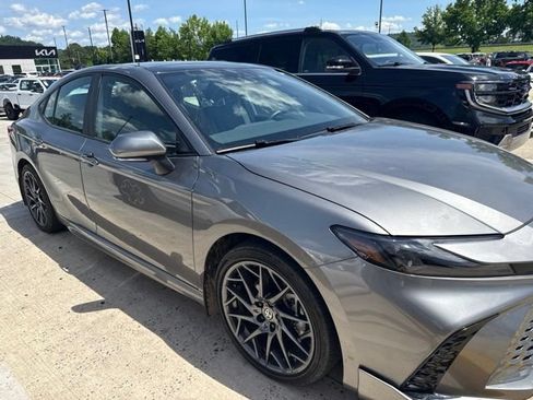 Used 2025 Toyota Camry XSE FWD image 25
