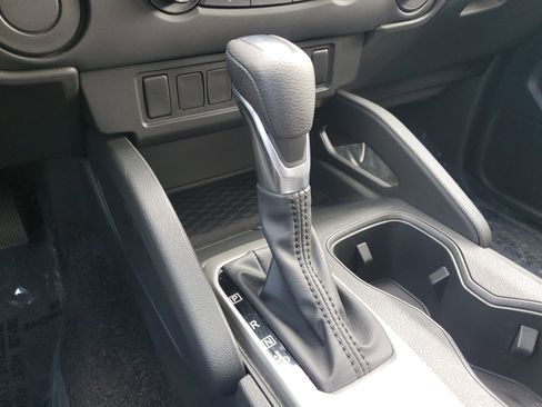 Certified 2024 Nissan Frontier S image 19