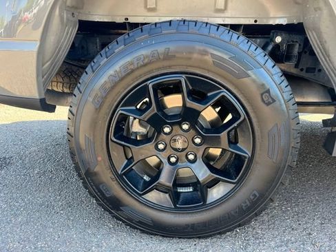 Used 2025 Ford F150 STX w/ Equipment Group 201A FX4 AWD/4WD image 15