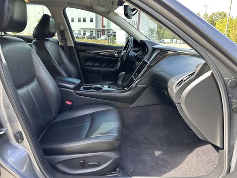 Used 2018 INFINITI Q50 Luxe w/ Essential Package (3.0T Luxe) image 16