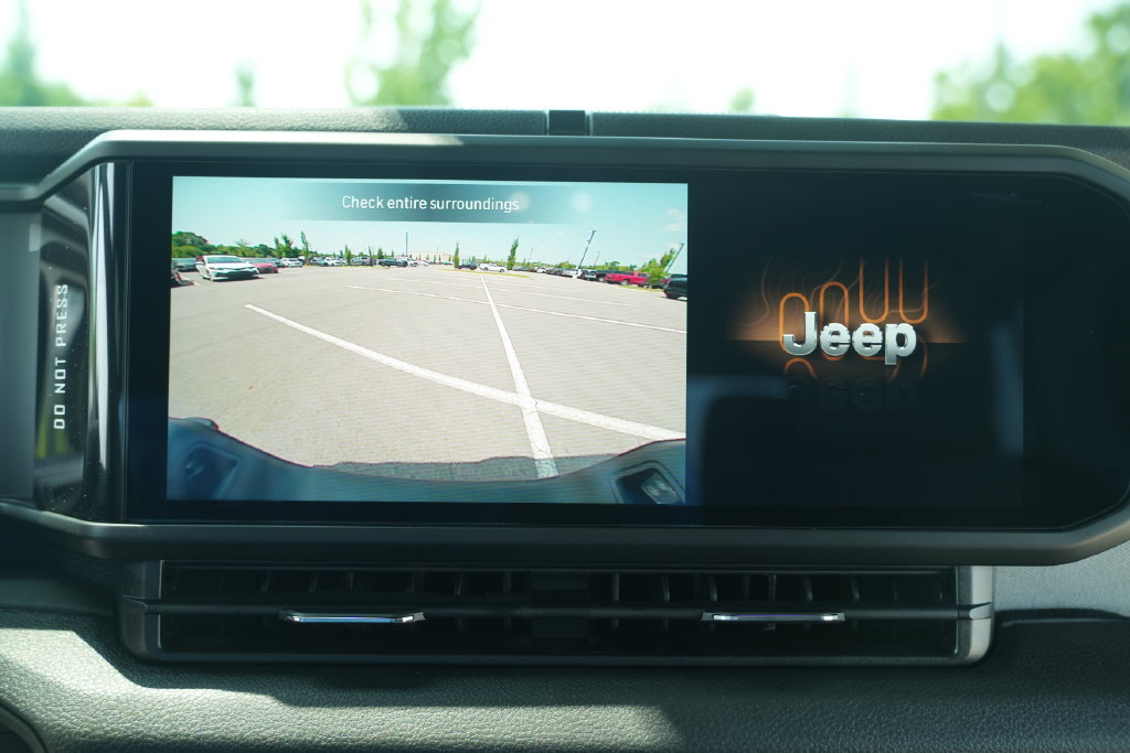 New 2026 Jeep Gladiator Sport AWD/4WD image 25