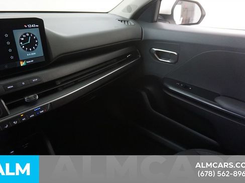 Used 2025 Kia K4 FWD image 36