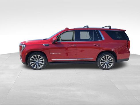 Used 2021 GMC Yukon Denali w/ Denali Ultimate Package AWD/4WD image 7